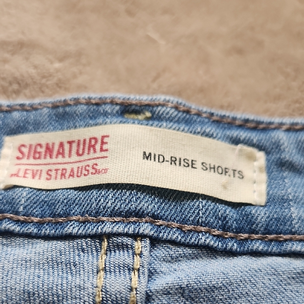 Signature by Levi Strauss Light Blue, Cuffed Hem, Jean Shorts - Picture 2 of 8